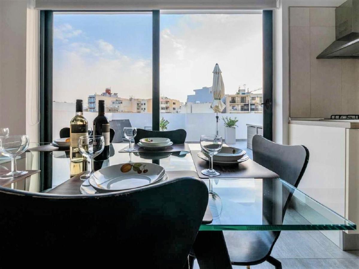 Stunning Penthouse Roof Terrace & Communal Swimming Pool St. Paul's Bay Exteriér fotografie