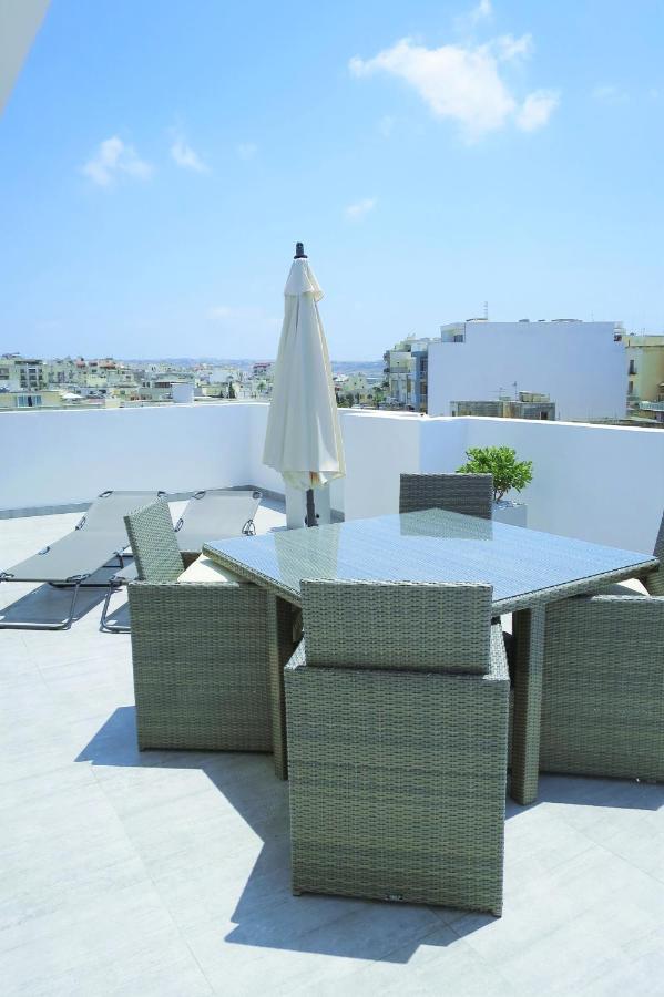 Stunning Penthouse Roof Terrace & Communal Swimming Pool St. Paul's Bay Exteriér fotografie